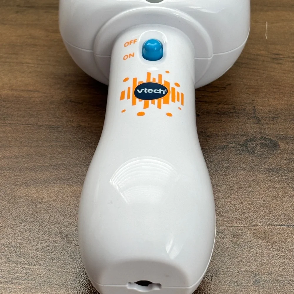 VTech SING IT OUT KARAOKE MICROPHONE Party Lights Flash To Music Bluetooth Toy